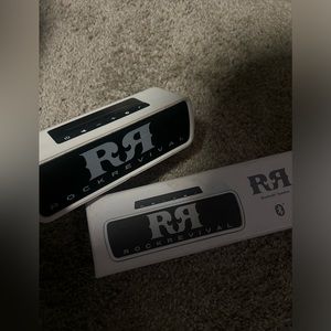 Rock revival speaker .